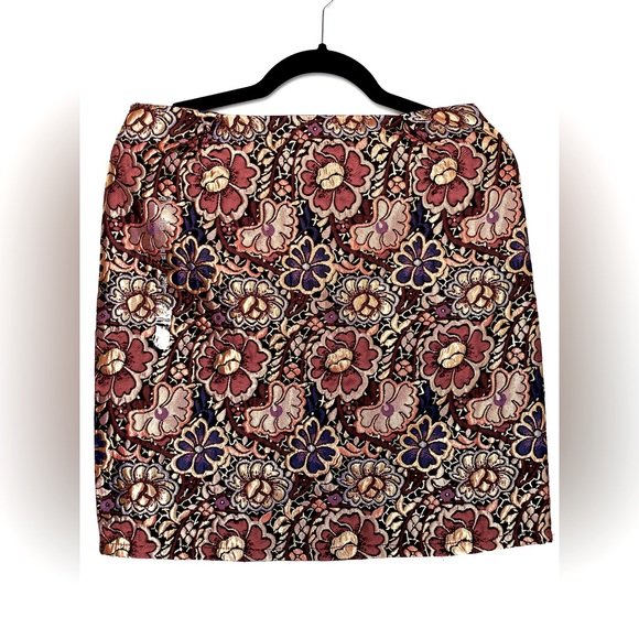 Simons mini floral skirt with shimmer gold details size M - Picture 2 of 5
